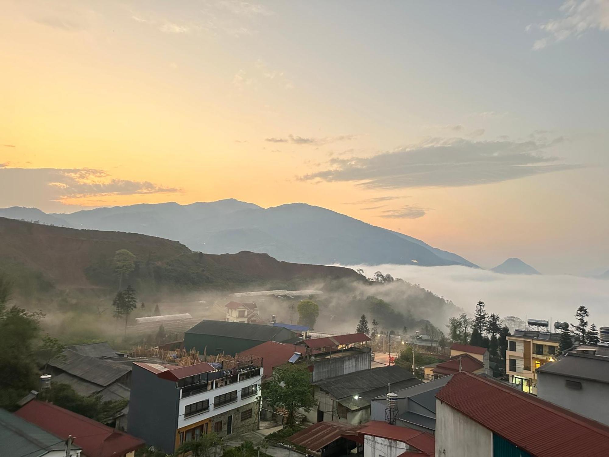 サパ Son Trang House Bed & Breakfast エクステリア 写真